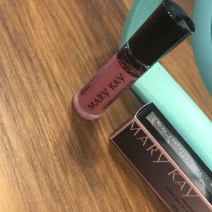 3 for $10 Mary Kay NouriShine Lip gloss